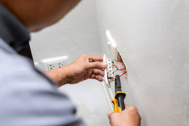 Best Local Electrician Companies  in Huntertown, IN